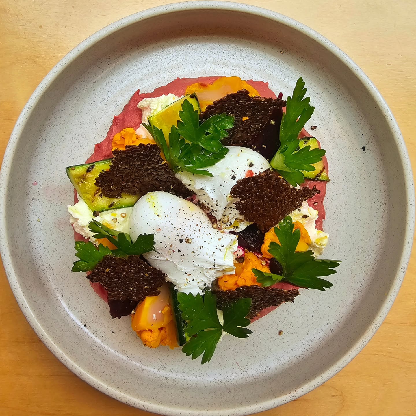 September is incredibly bountiful for fresh vibrant vegetables and this dish is the perfect way…